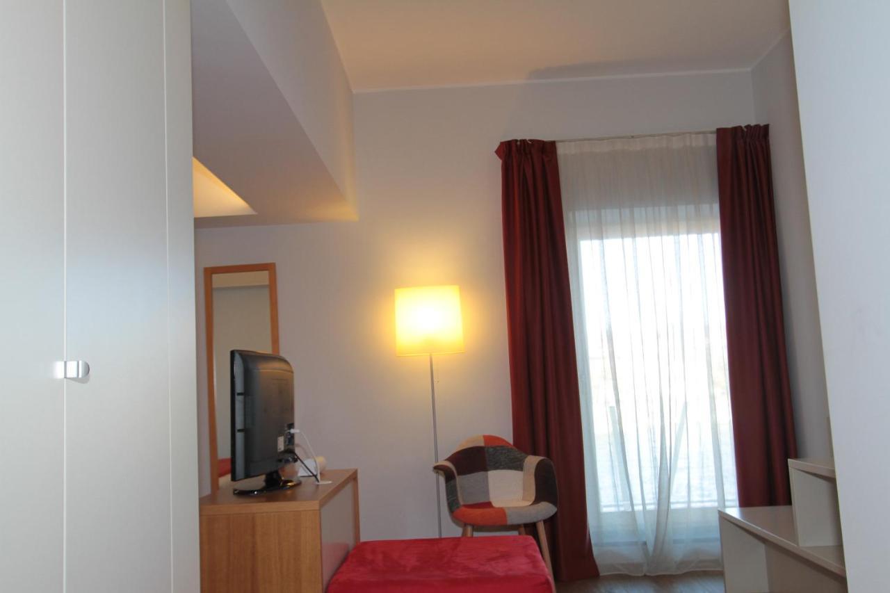 Hotel La Sosta Cisano Bergamasco ภายนอก รูปภาพ