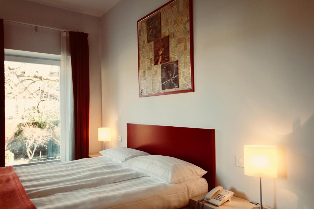 Hotel La Sosta Cisano Bergamasco ภายนอก รูปภาพ